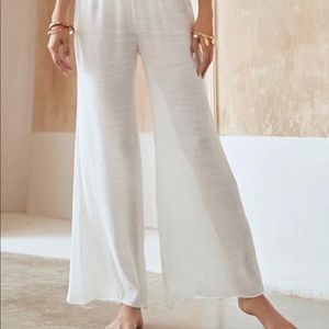 Cover up pants never worn.